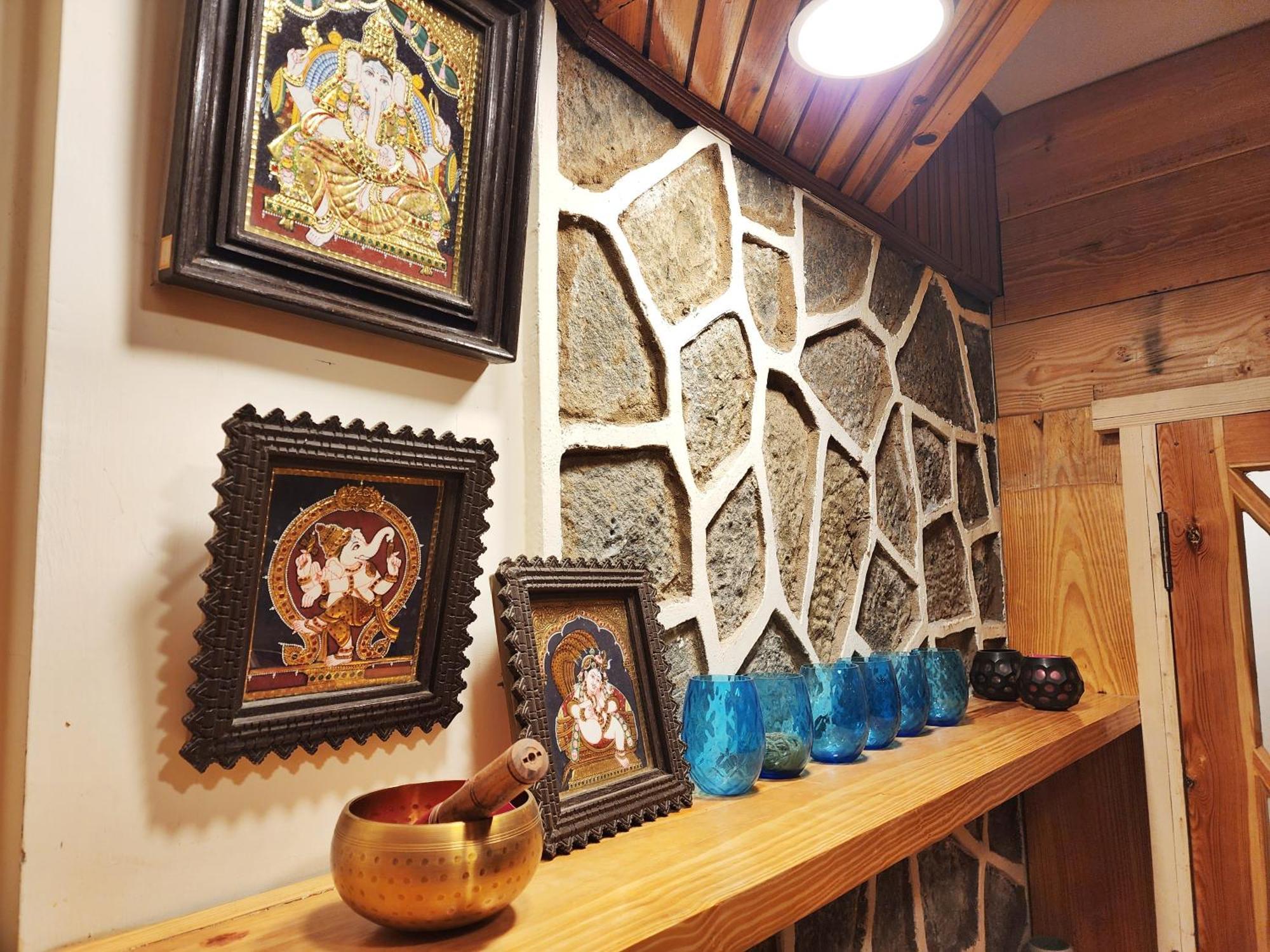 Hotel Pineview Shimla Buitenkant foto