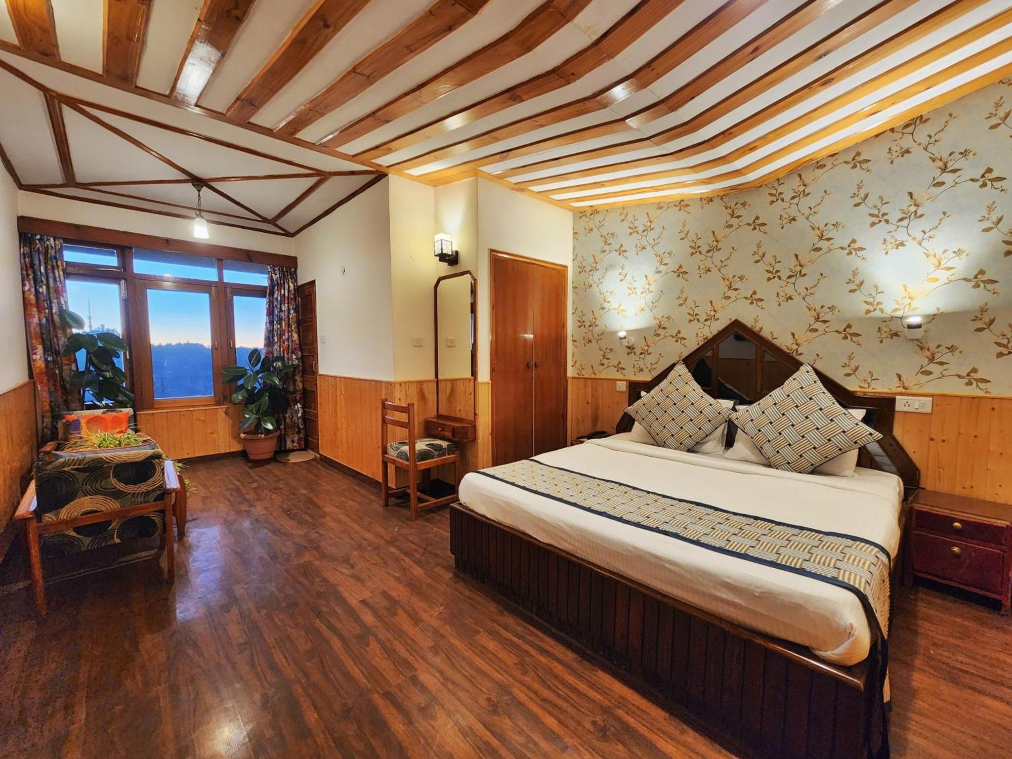 Hotel Pineview Shimla Buitenkant foto