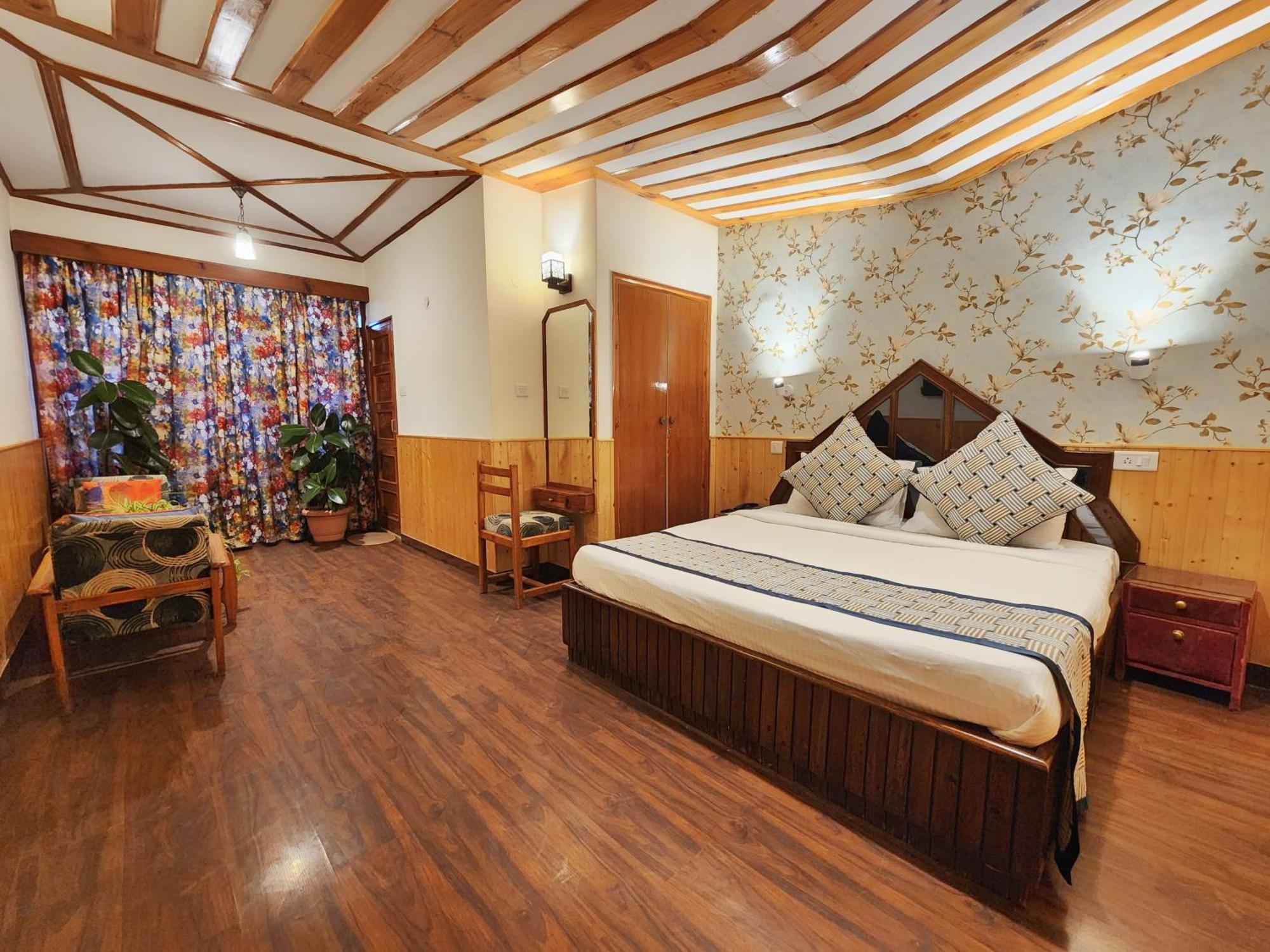 Hotel Pineview Shimla Buitenkant foto