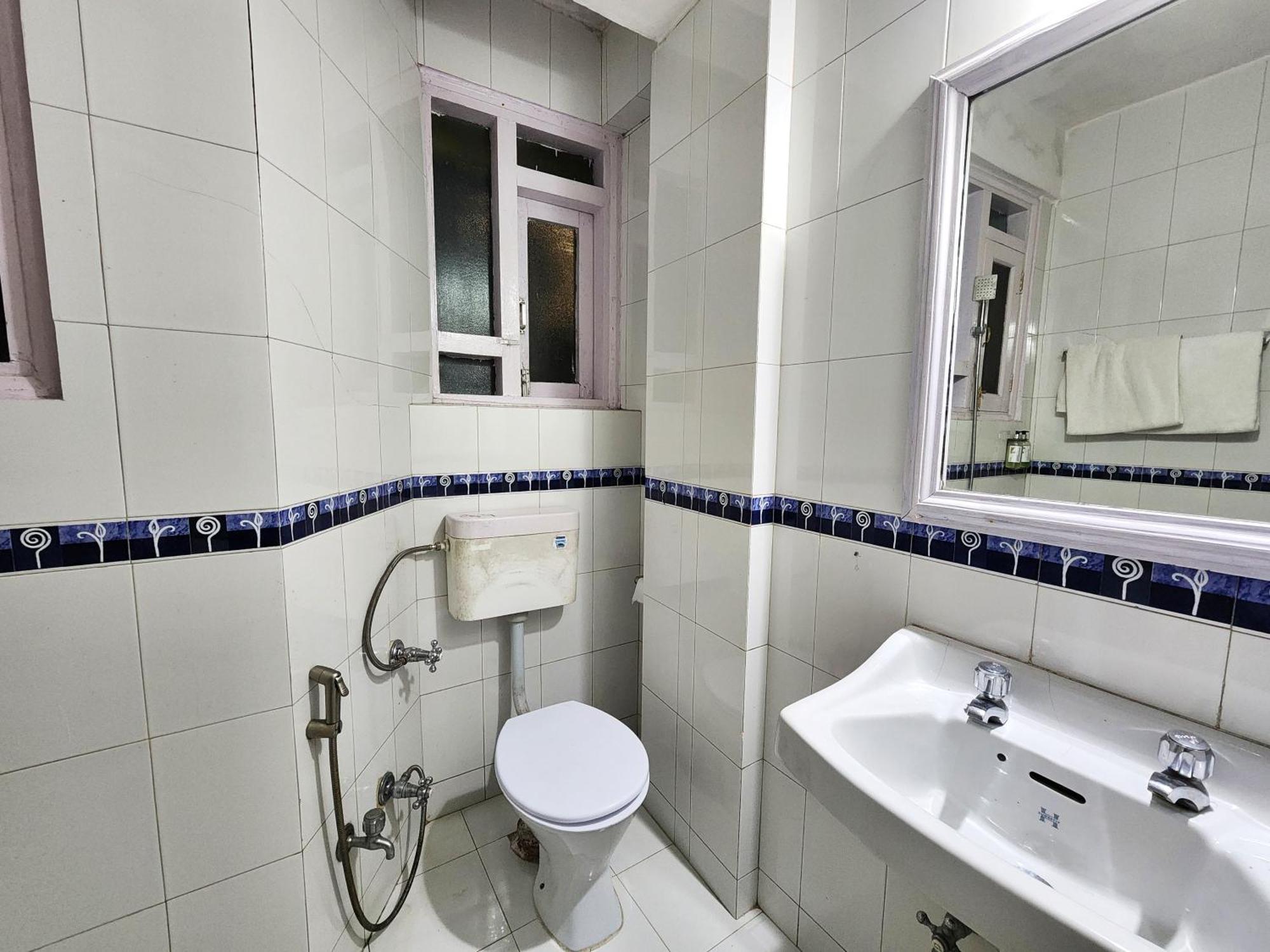 Hotel Pineview Shimla Buitenkant foto